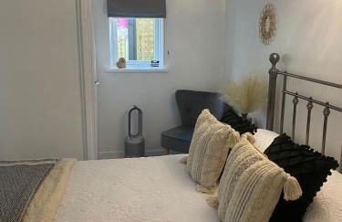 Studio 114 - Photo 3