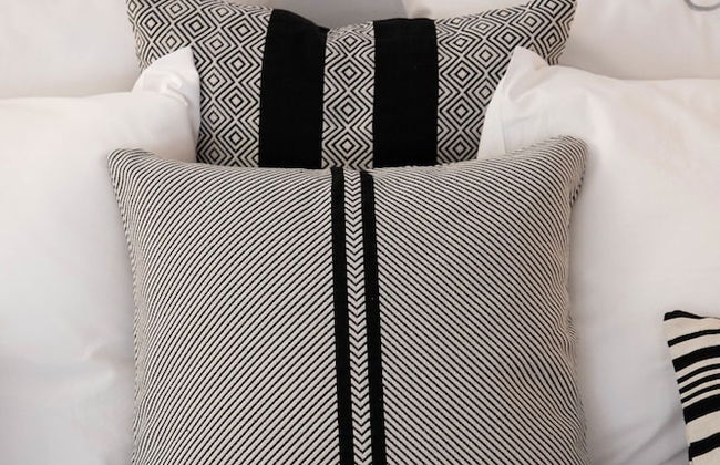 Pebble Luxury Suite by the Sea - Photo 19