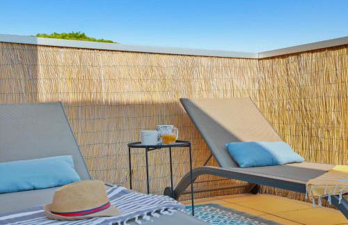 Piscine & Soleil à Hyères - T3 spacieux avec Clim & Extérieurs - Foto 17