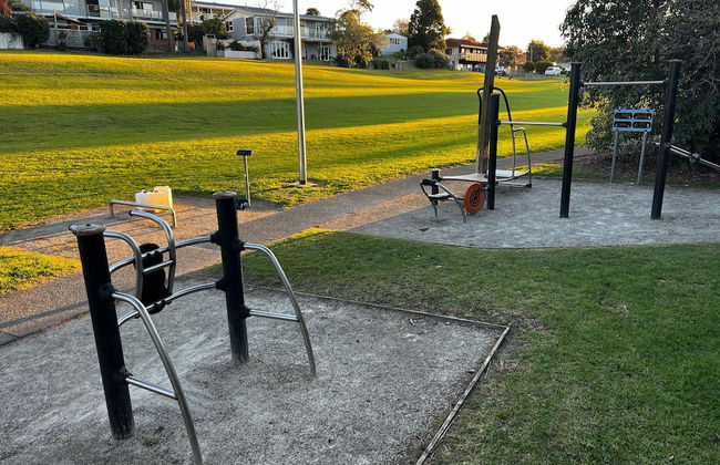 Waiake Beach Apartments - Photo 15