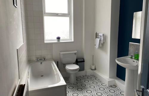 Rawling - Canny 2 bed flat close to Ncle free wifi & parking - Foto 12