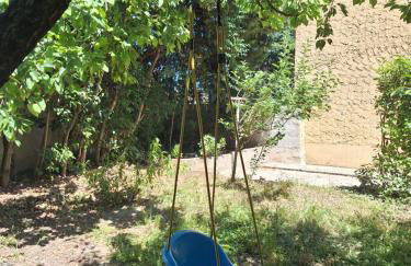 Le jardinet d'Emma - Jacuzzi & Jardin à Arles Calme Parking Gratuit RDC - Foto 16