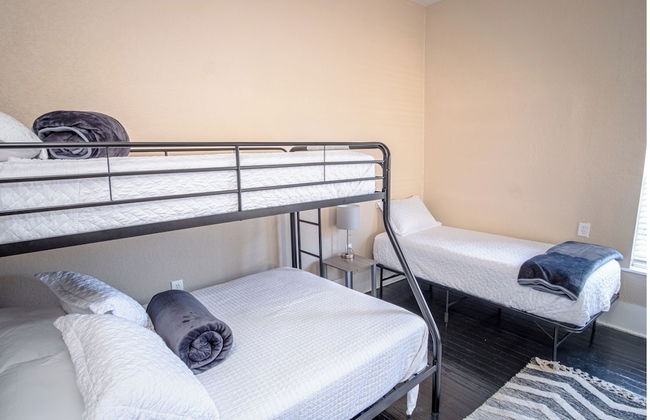 3 Br/1 BA Remodeled Home Near Downtown - Photo 8