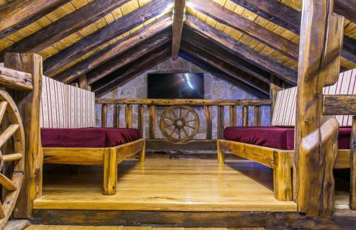 Stonehouse Marina - Estate With A Two Private Pools - Photo 69