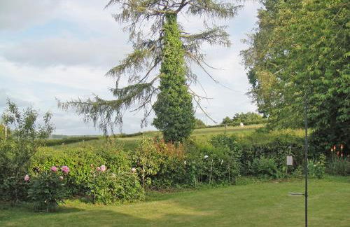 Nantucket House - Photo 17