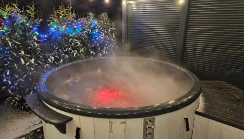 Domek na wyłączność ,bania z jacuzzi. Pobyt góry, jezioro, las. - Foto 5