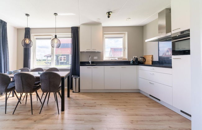 Luxe Stay With Sauna & Garden - Photo 6