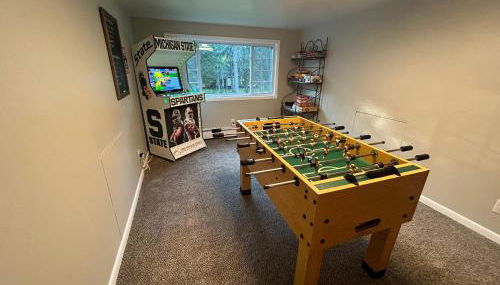 Redwood Retreat by the Lake - Foto 2, Game Room