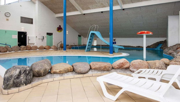 6 Person Holiday Home on a Holiday Park in Hemmet - Foto 4, Piscina