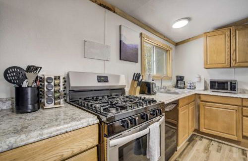 Gold Dust Cabin Family Escape with Scenic Views - Foto 14