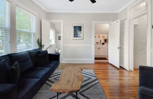 Apothecary - Upper Unit Downtown 2BR - Foto 1