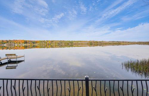 Waters Edge Retreat on Butternut Lake! - Foto 17