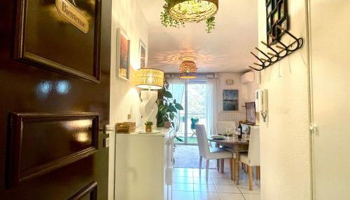 Bel Appart avec 2 chambres - Parking et Clim - Métro Argoulets - Foto 5