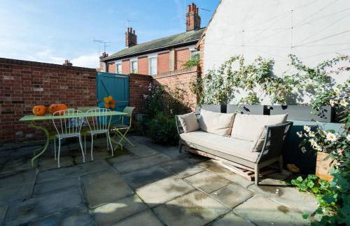 Charming Tudor riverside house - Foto 6