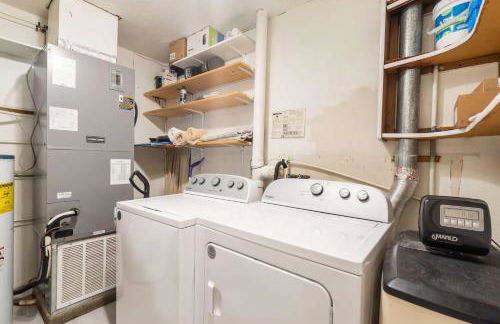 The Cozy Cottage Getaway - Private Pool & Hot Tub - Foto 41