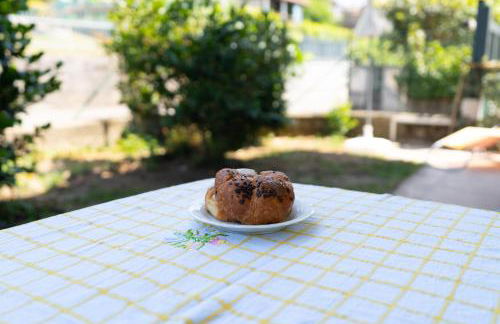 House of Camellias - Ground Floor with Garden - Foto 18