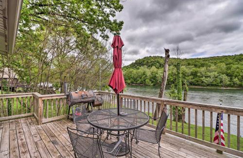 Expansive Cotter Cabin on White River with Deck! - Foto 32