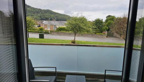 Modern Large 4-Bed Property sleeps 10 in Abergele - Foto 5