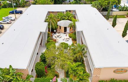 Cozy Canaveral Beach Condo! Next to NASA Launch Site - Foto 13