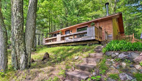 Burns Lake Cabin with Dock, Fire Pit, Rowboat and More - Foto 2