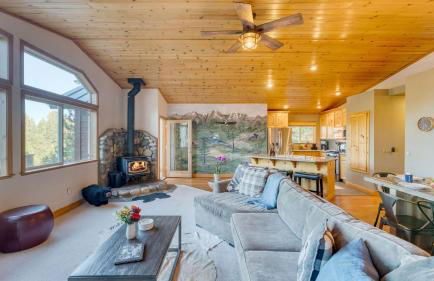 Golden Summit by AvantStay Stunning Secluded Cabin w Access to Tahoe Donner - Foto 8