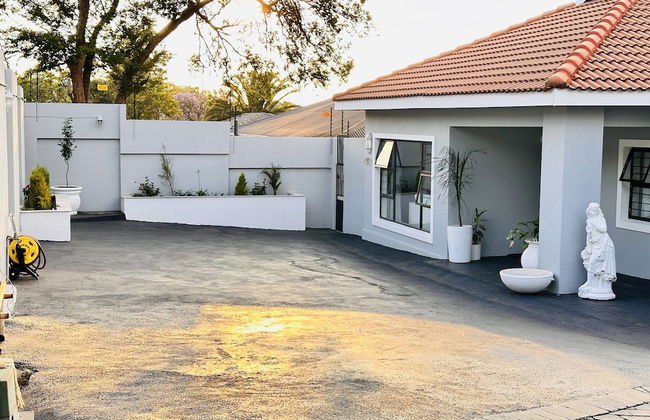 Staycation With Back Up Power - Foto 48