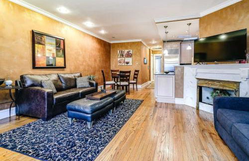 Old-World Classic Building Downtown - Photo 14