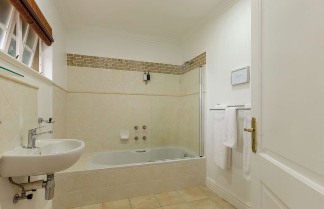 Moorcroft Manor Boutique Country Hotel - Photo 64