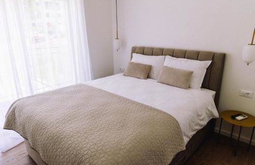 Brand New & Comfort Apartment L & L ,free parking + close to beach - Photo 8
