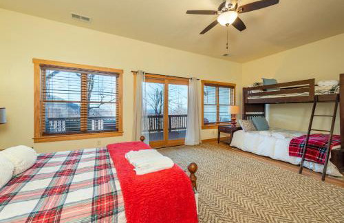 Wolf's Den~Views~Hot Tub~Home Theater~Hatley Ski! - Foto 48