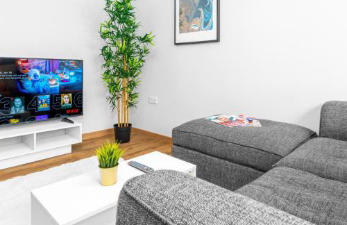 Modern 2 Bed Apartment - 2 Parking Spaces - Sleeps 3 - Netflix 1BS - Foto 6