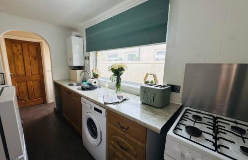 Bolton Terrace - 2 Bedrooms - Sleeps 4 - Photo 29