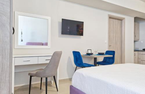Epipleon Luxury Suites -104- Δωμάτιο 35τμ με βεράντα 35τμ μπροστά στη θάλασσα - Foto 7