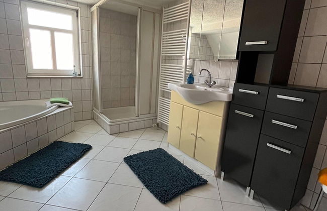 Sunny Loft With Mountain Views - Foto 11