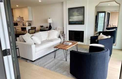 Oceanfront Fully Remodeled 2BR 2BA, Pool, Hot Tub, Gated Parking - Foto 24