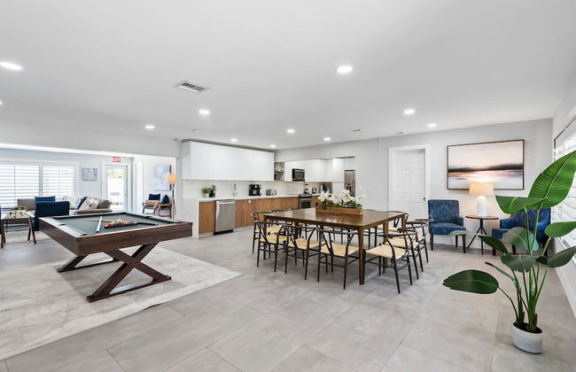 6 BR With Heated Pool Close to Beach - Foto 16