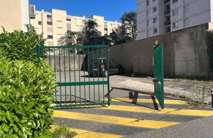 Parking privé - Jazz à Vienne 12 min - Gare - Balcon - Foto 13