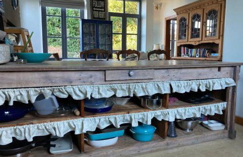 Beautiful village home close to all attractions - Foto 28