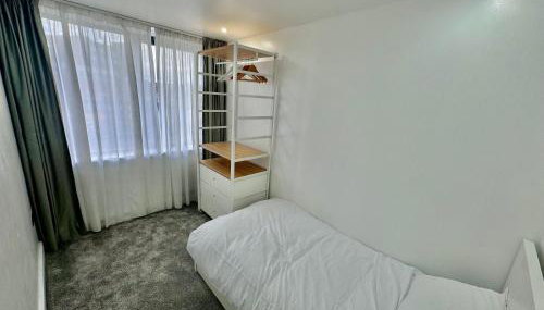 Luxury 2 BED Entire Apartment-Near Tube & Shopping centre - Foto 4