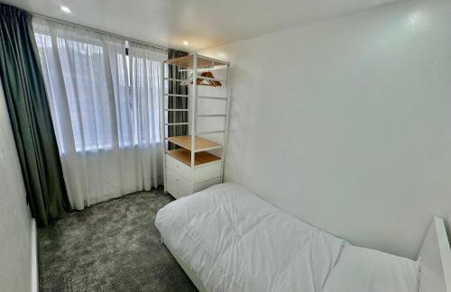 Luxury 2 BED Entire Apartment-Near Tube & Shopping centre - Foto 4