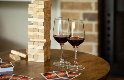 Serene SoCo Escape, Walk to Cafes and Free Parking - Photo 4