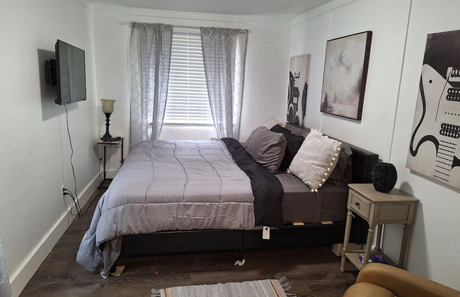 DOWNTOWN AT CUTE AND COZY - Photo 1