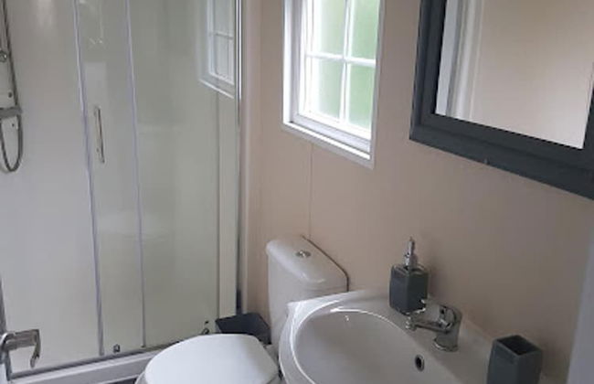 Lovely 2-bed Chalet at Robinhood Retreat Free Park - Foto 11