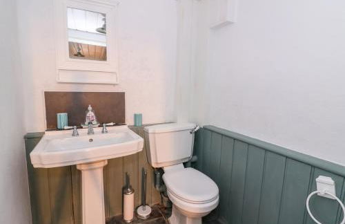 Llwyncadfor Farm - Photo 14