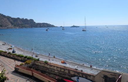 Appartamento fronte mare Taormina - relax e posizione top - Photo 9