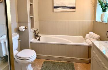 The Poppies, Norfolk, a charming coastal cottage - Photo 5