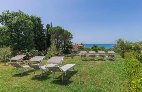 3 Bedroom Awesome Home In Umag - Foto 18