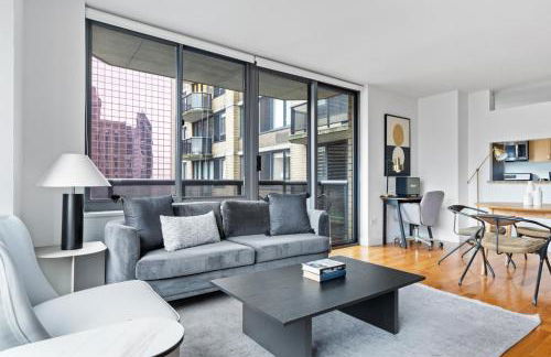 1BR nr Times Sq w Indoor pool Doorman NYC-50 - Foto 3