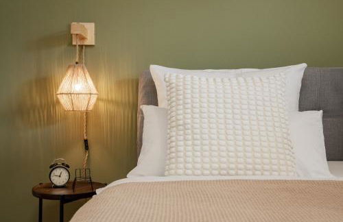 FENJOY Ferienapartments am Chiemsee - Balkon - BBQ - Foto 12