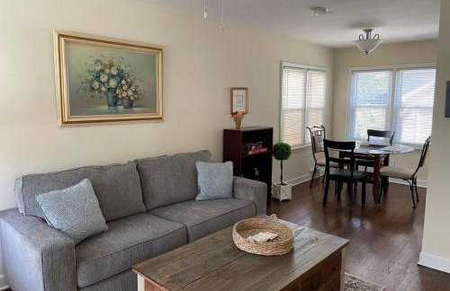 Downtown Libertyville Duplex Near Naval Base - Foto 14